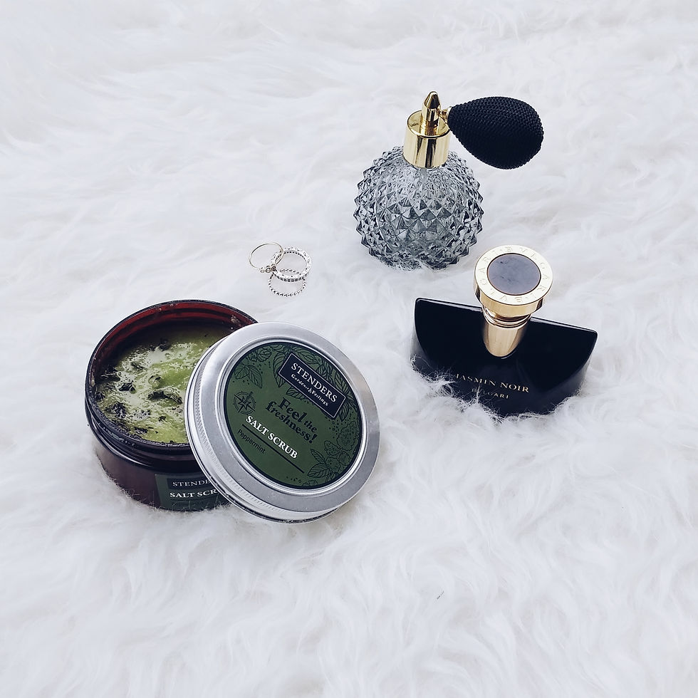 Exfoliante Stenders y perfume Jasmin Noir