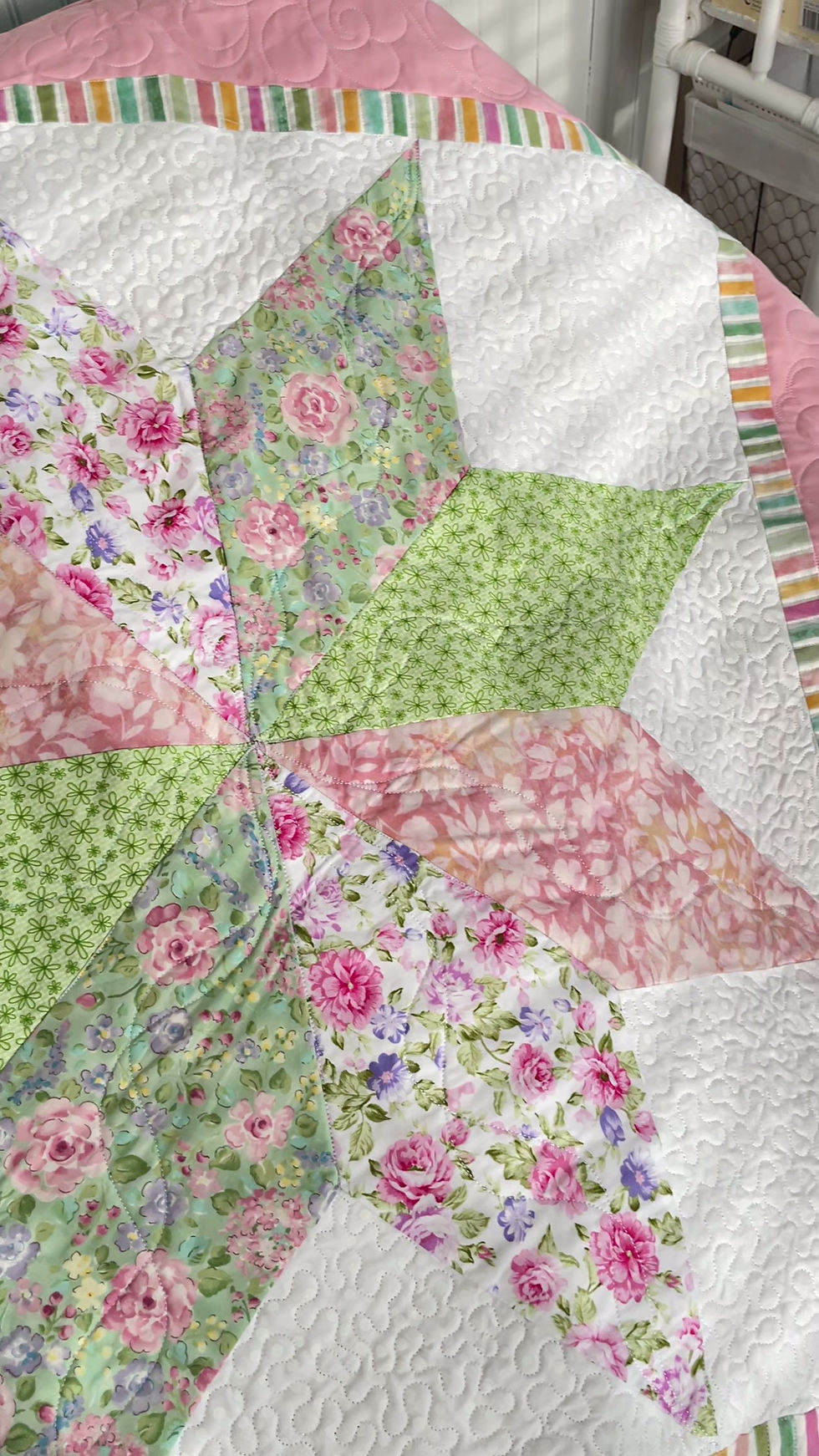 Thumbnail: LeMoyne Shabby Chic Star 38" square pdf pattern