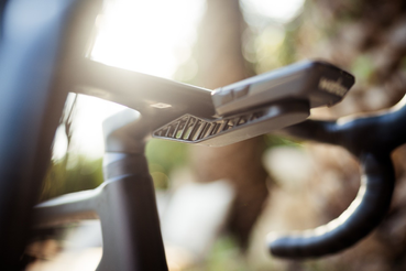 Suporte de ciclo computador final impresso em SLS com acabamento superficial aprimorado 