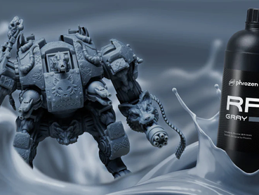 Miniaturas 3D de jogos de mesa impressas com Phrozen RPG Resin mostrando alta resistência e detalhes finos.