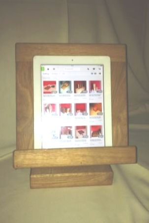 Thumbnail: Book Stand