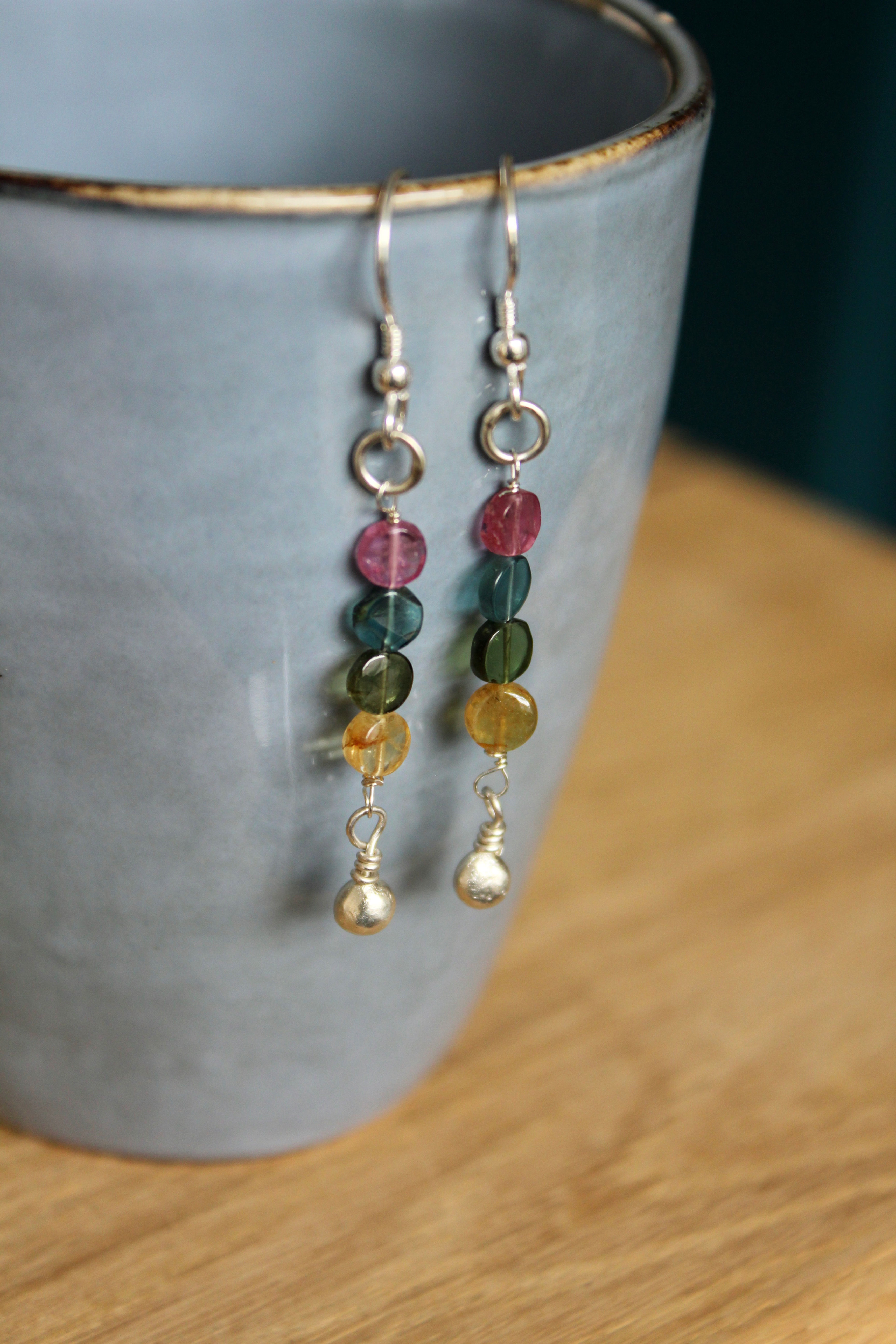 Tourmalijn oorhangers met zilveren kogeltje