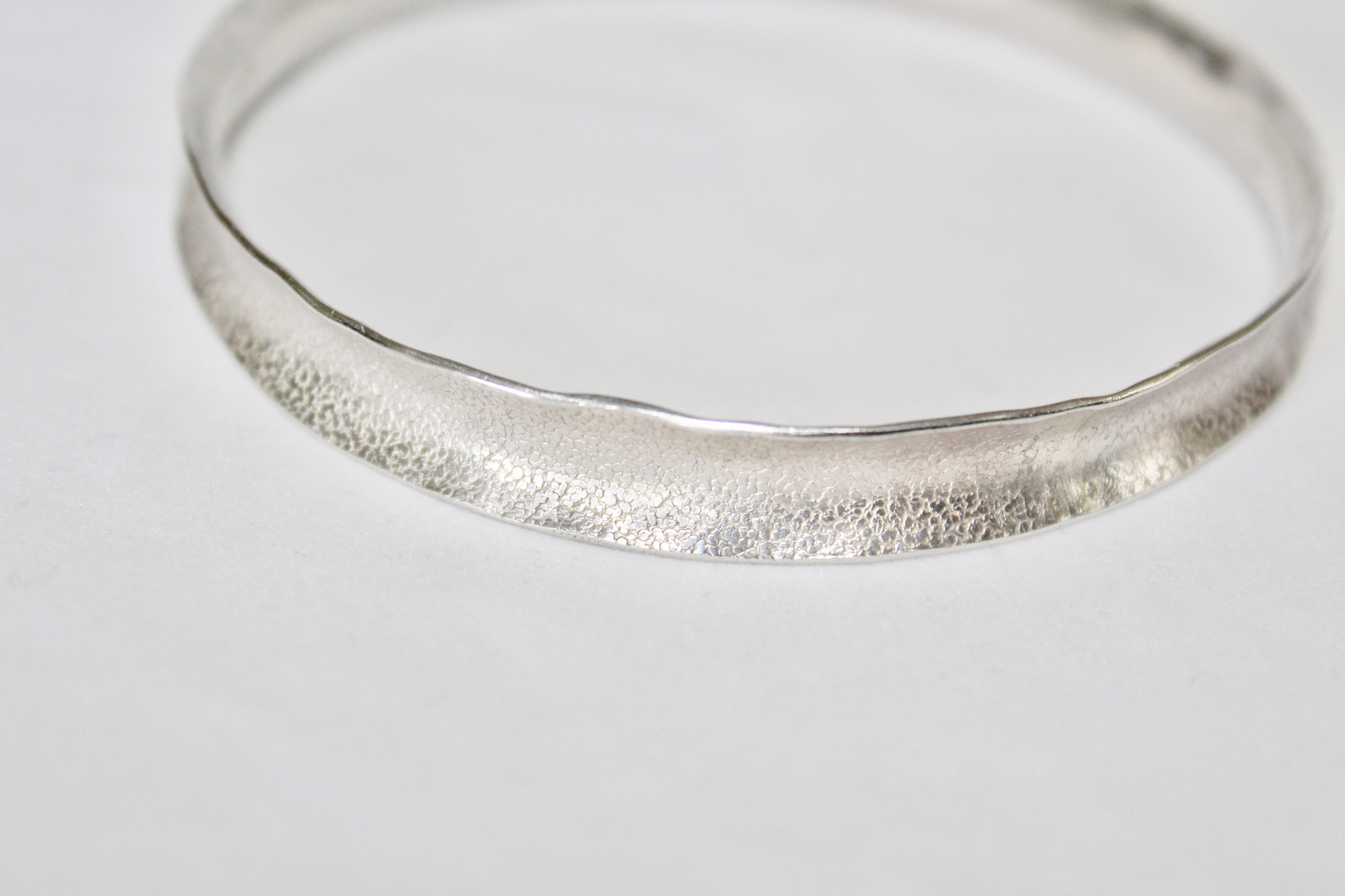 Textured 925 Sterling silver bangle
