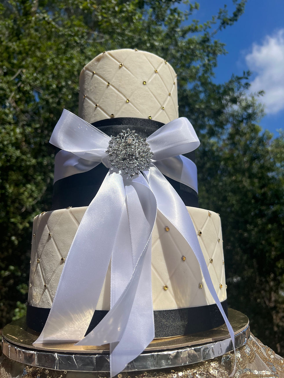 Miniatura: Luxury black &white faux cake (cod 8897)