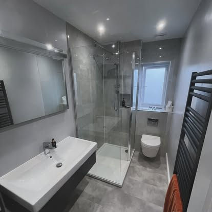 SJD Plumbing & Heating Bathroom 2.jpg