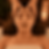 Massage inspiré kobido à domicile sur le visage d'une femme
