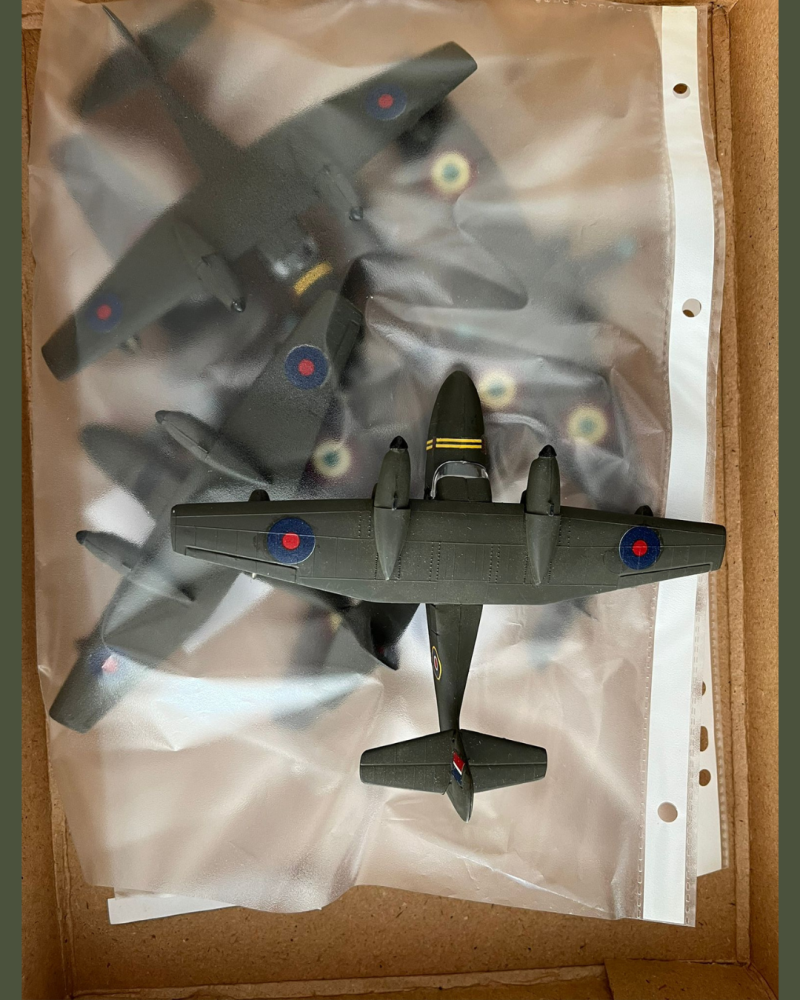 Miniaturbild: Flugzeug Jäger (FRA) 1:144