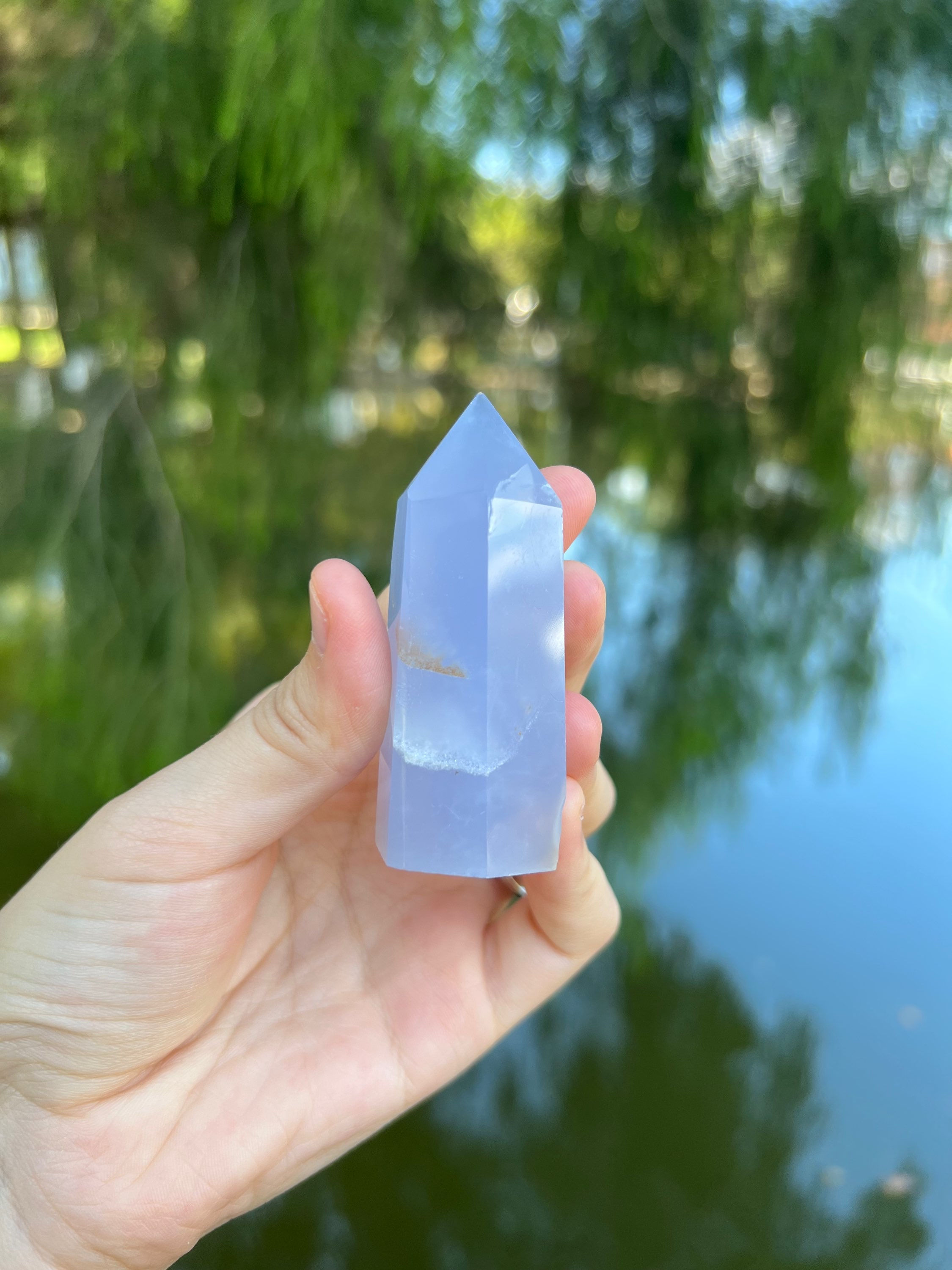 Obélisque Calcédoine Bleue