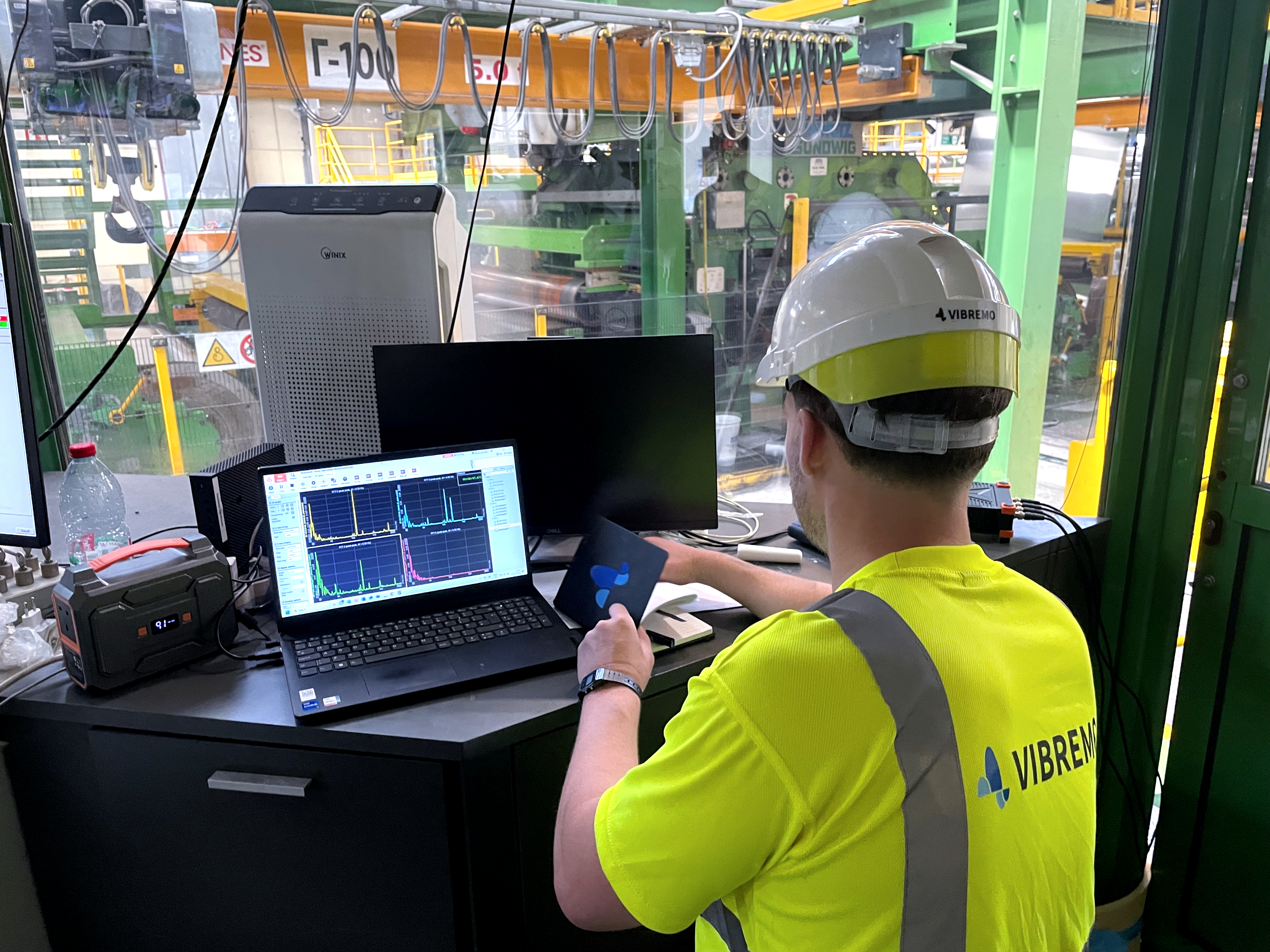 Vibremo engineer analysing data
