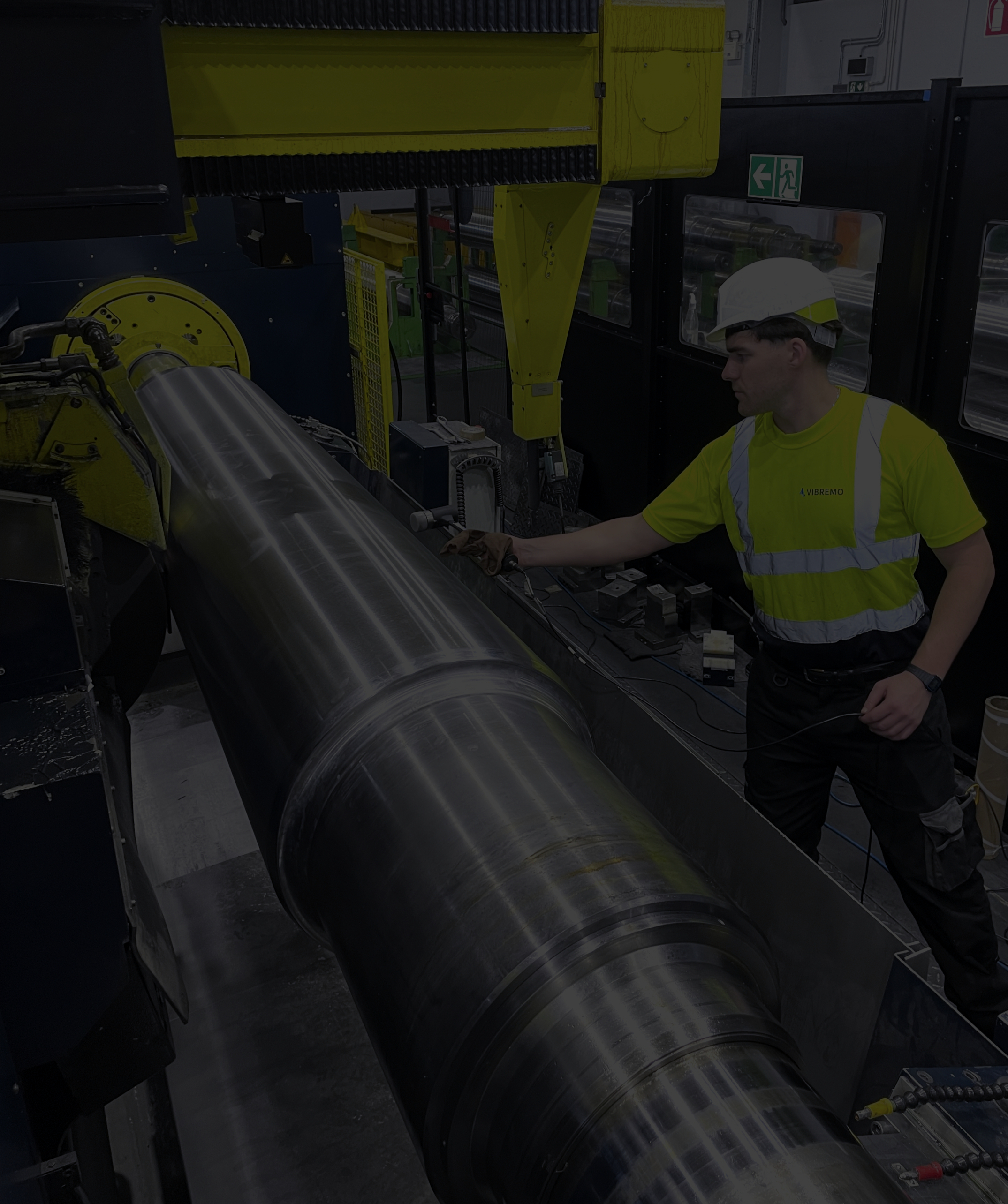 Resonance testing on roll grinder