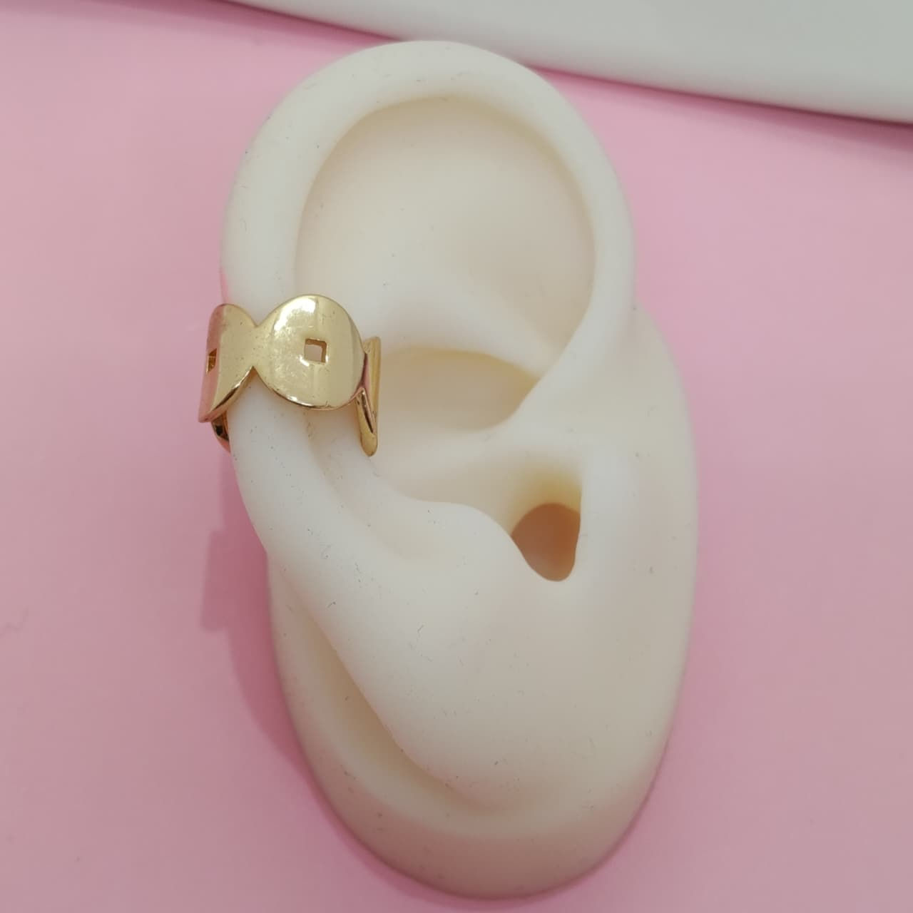 ARETE EARCUFF OVALO CUADRO
