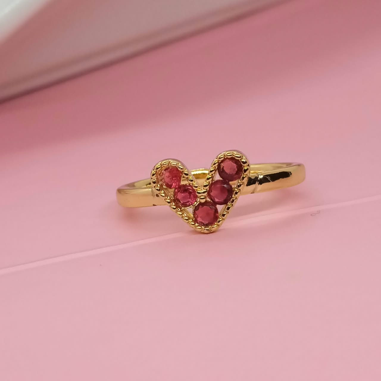 ANILLO CORA CIRCONES FUCSIA