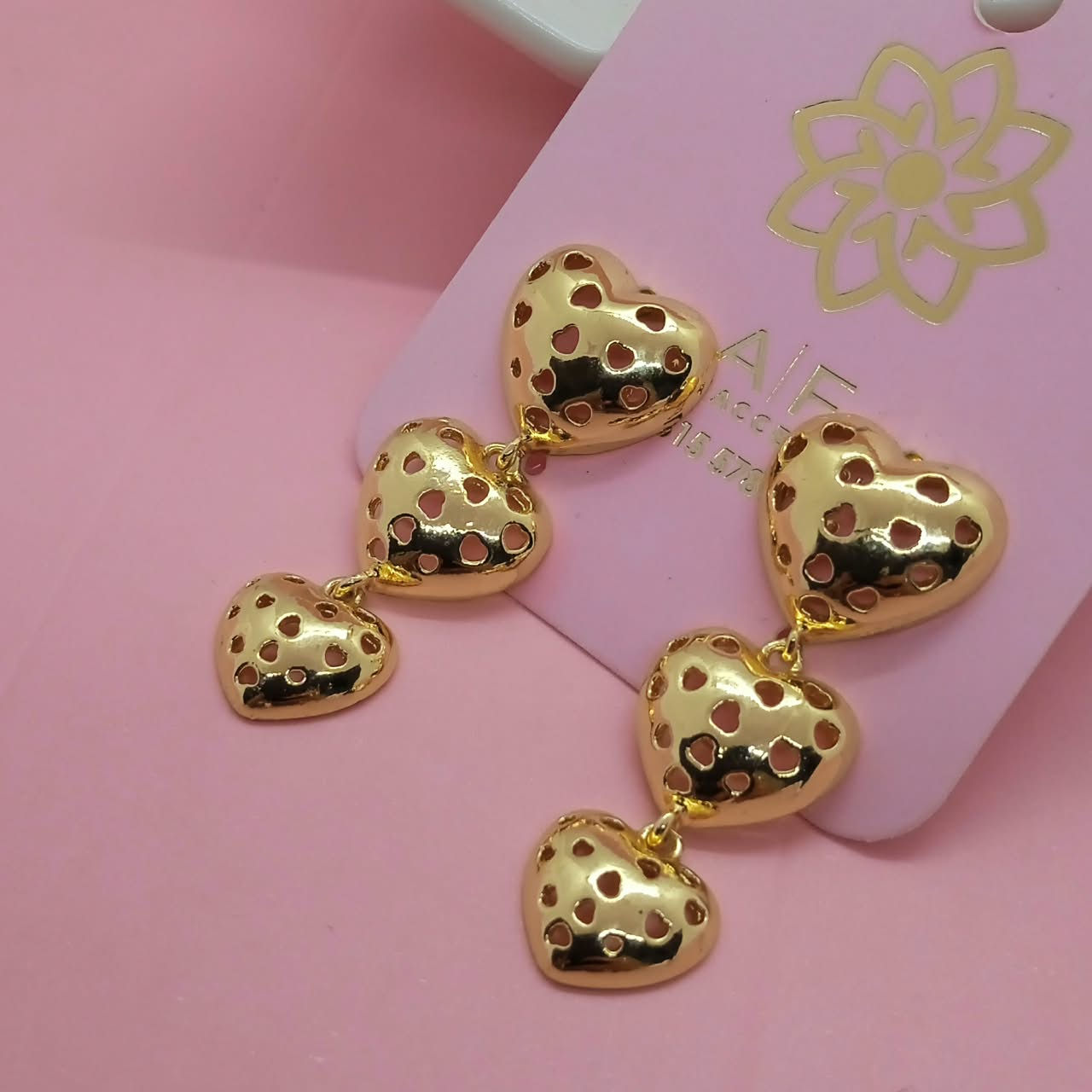 ARETE CORAS