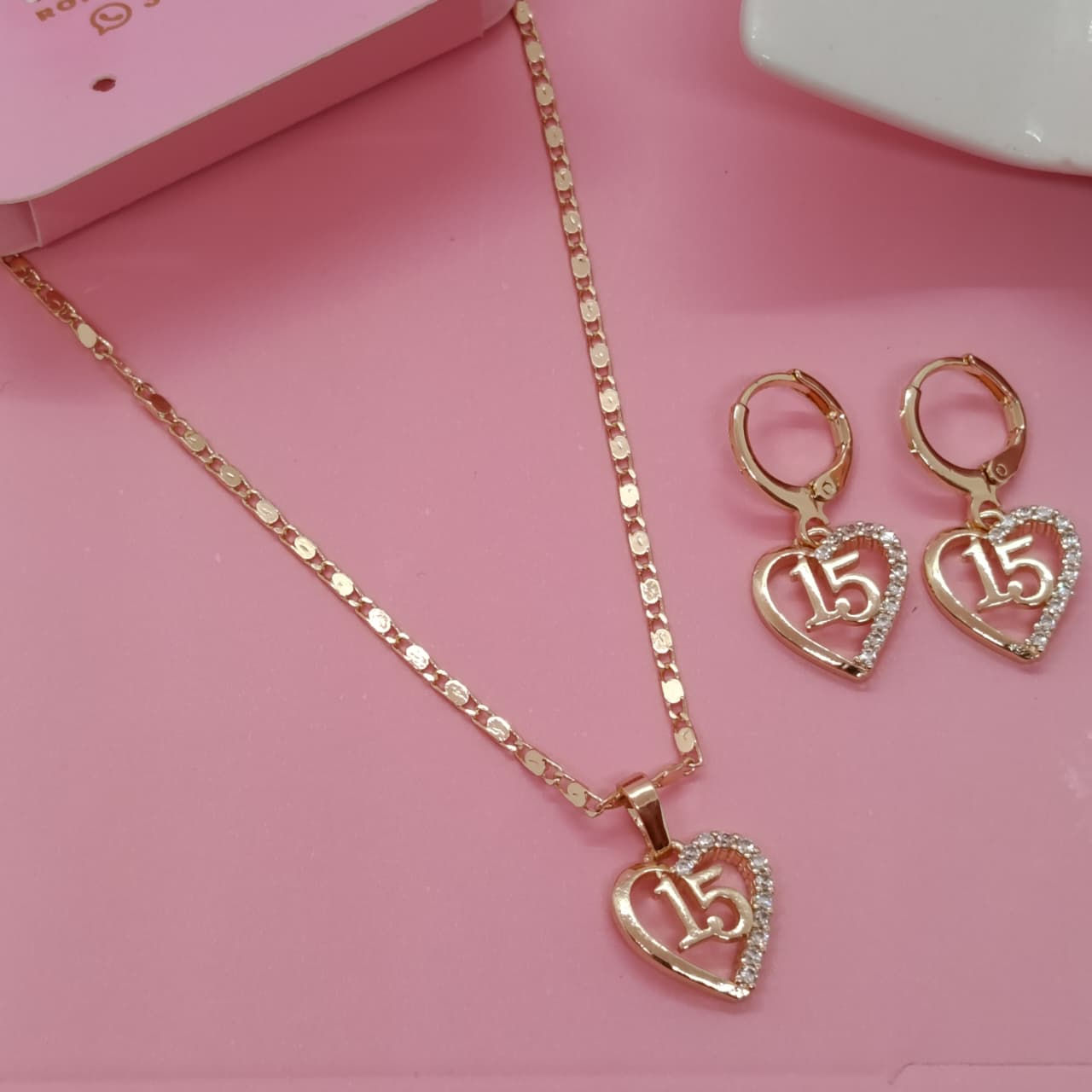 CAD QUINCEAÑERA + ARETES