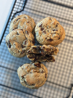Gourmet Walnut Chocolate Chip Cookies