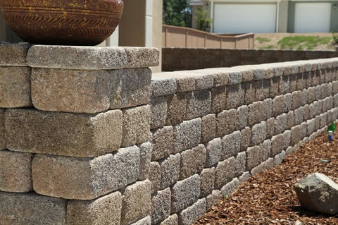 Hillside Pavers Orange County California Stone Wall 2