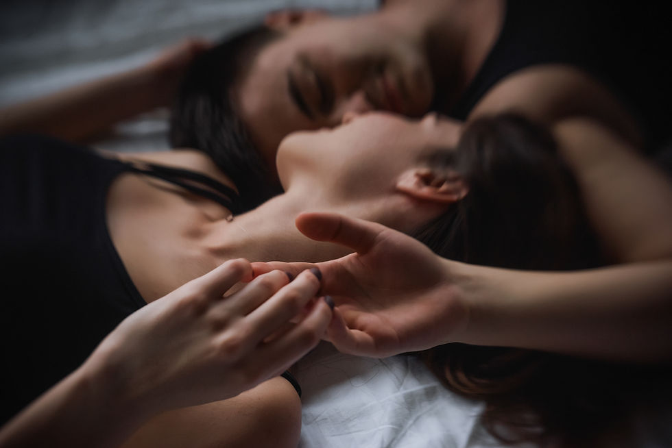 defocused-top-view-of-couple-in-love-close-up-por-2026-01-06-09-56-45-utc (1).jpg