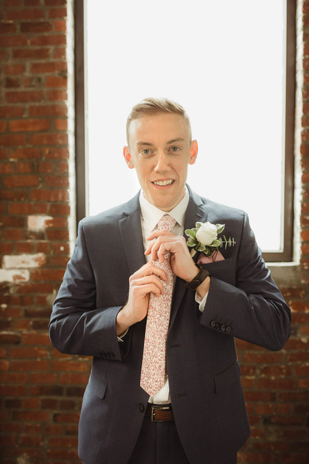 Cincinnati wedding photographer