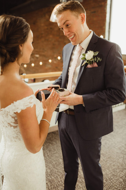 Kentucky wedding photographer