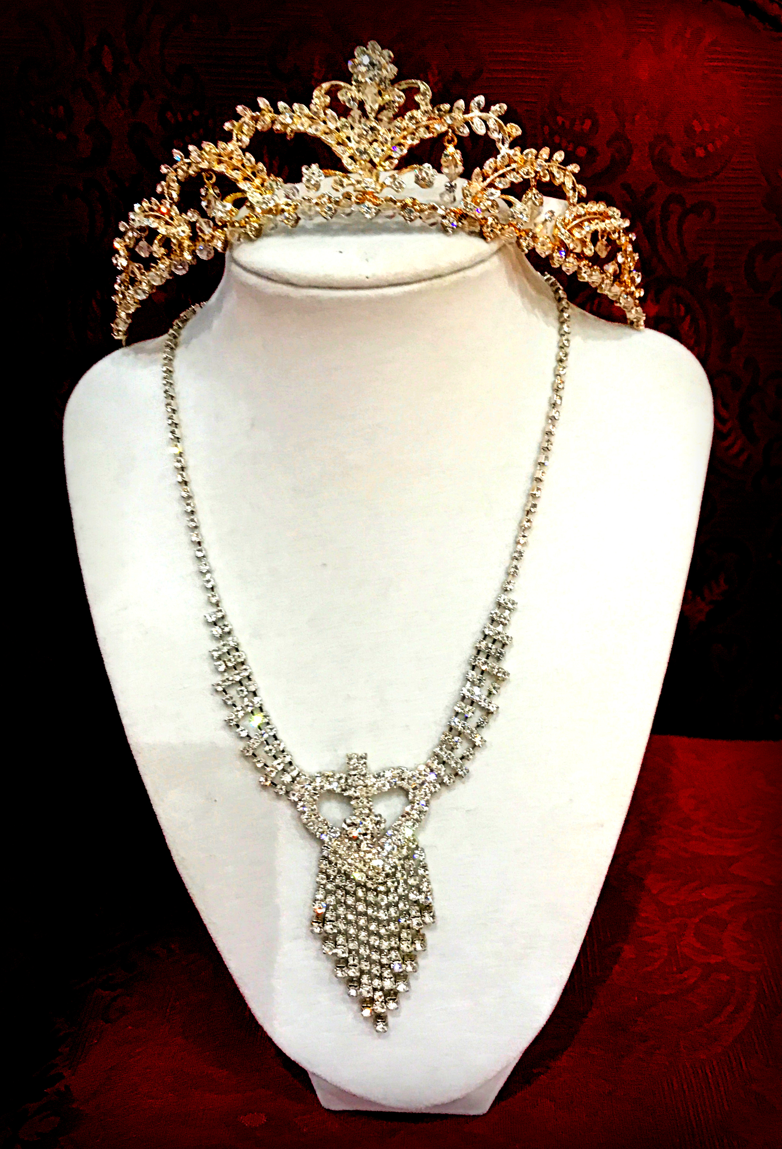Tiara and Necklace Set