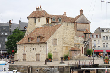 Busy Honfleur