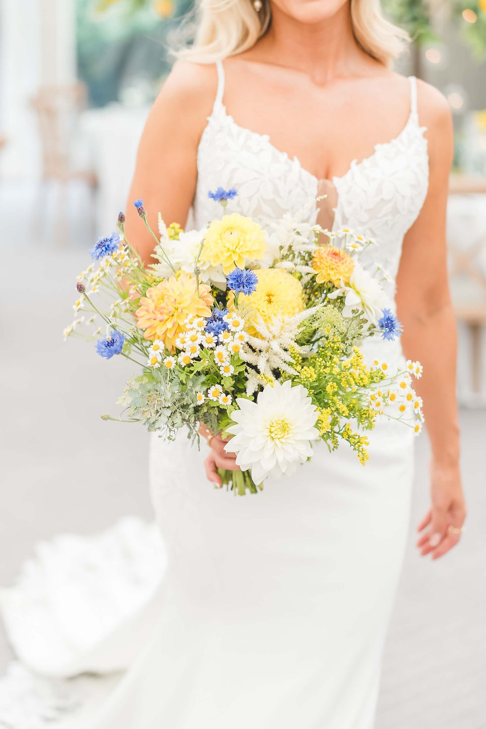 Butter Yellow Bouquet Soughton Hall-Sarah Horton_Blooms Floristry