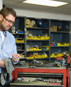 Tool Cleaning -466093960.jpg