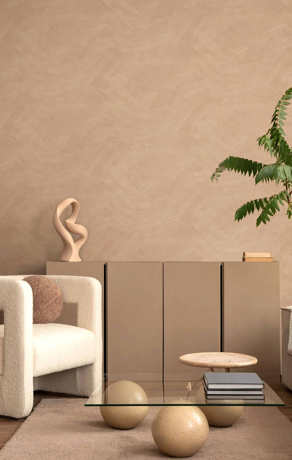 Papel Tapiz Sintesi 27554 instalado en el muro de una sala de estar frente a una silla tapizada en tela blanca