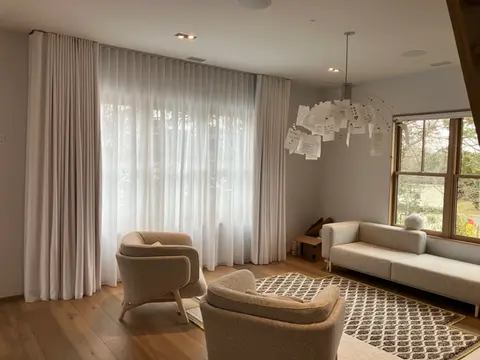 Cortinas de tergal y blackout instaladas a medida