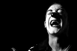 00_ETE-CLOWN-in-black-and-white