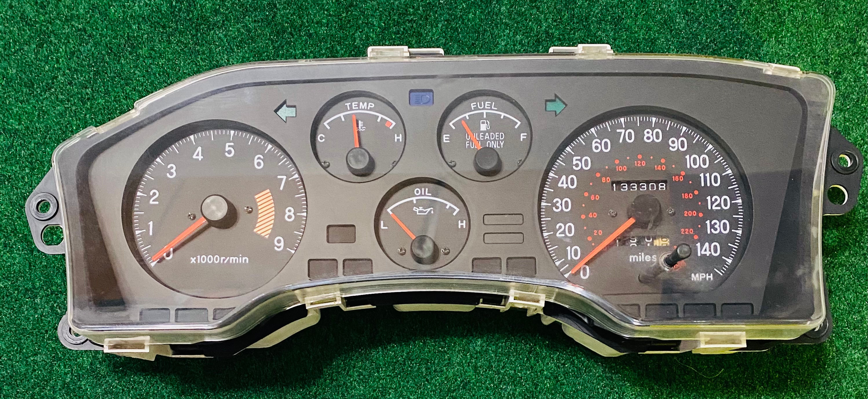 MB680683 1992 Eagle Talon Mitsubishi Eclipse Instrument Cluster