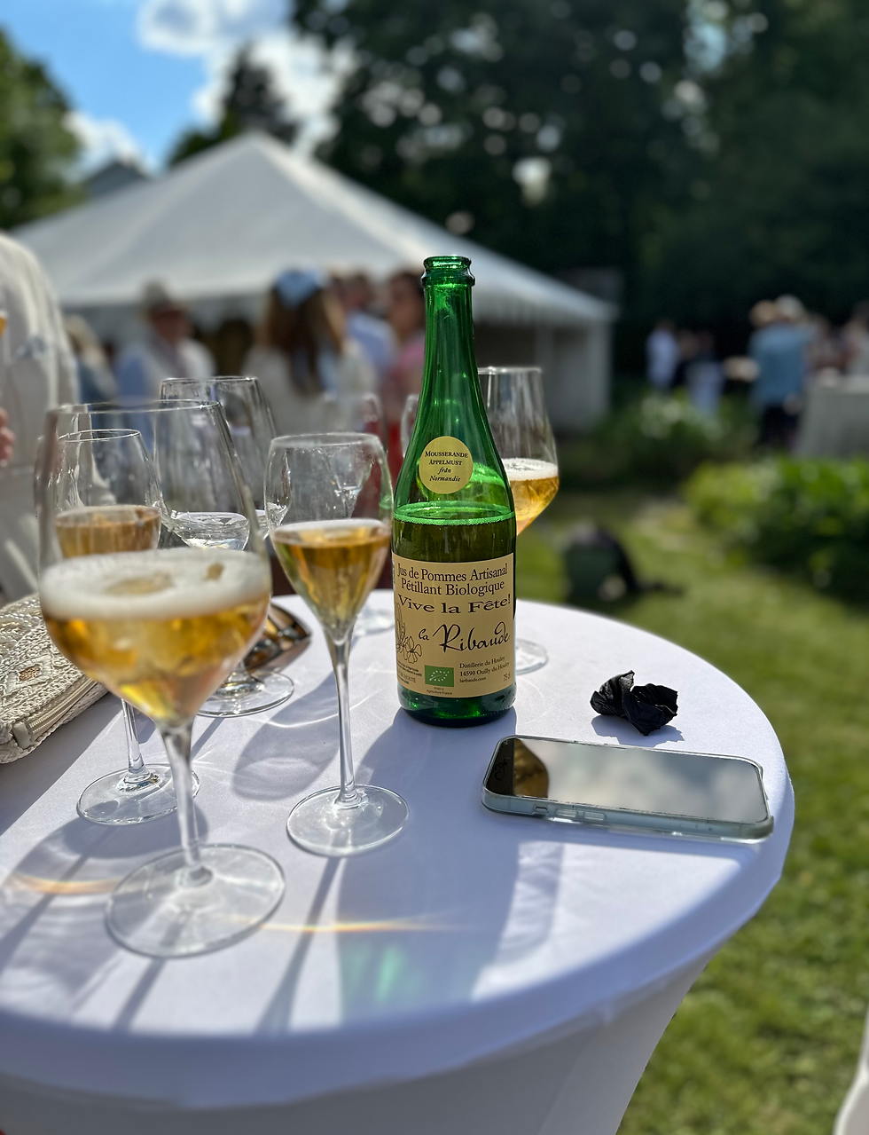 Alkoholfritt serverat snyggt till fest