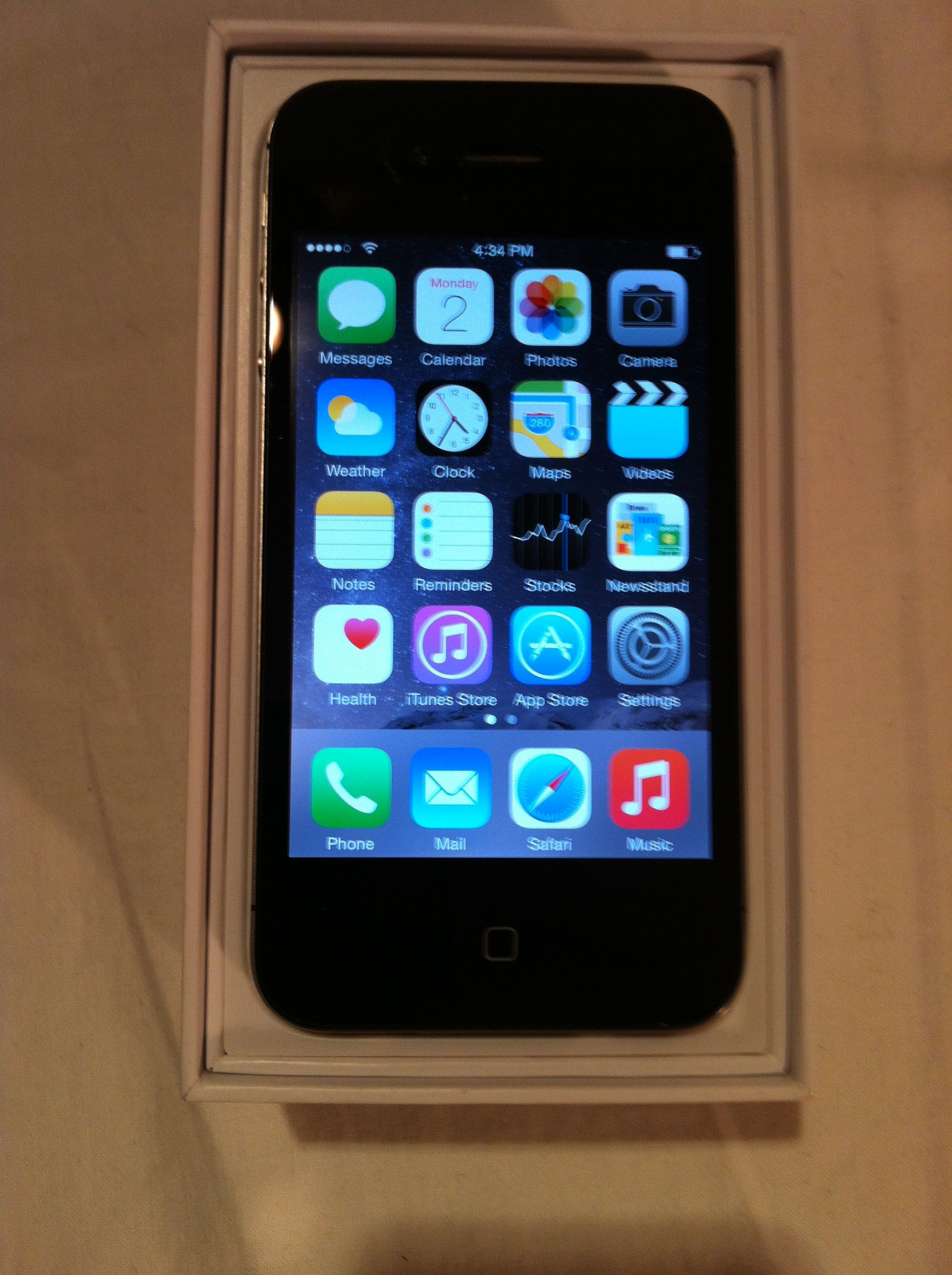 iPhone 4S Black 16GB