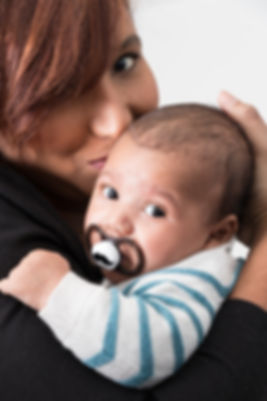 Photo bébé bb parentsToulouse Photographe Midi-Pyrénés shooting maman papa