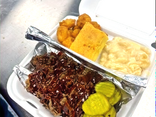 Save Big with Pick-Up Catering from Buck N Dink’s BBQ for Your Next Event in Macomb County