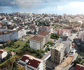 Apartments mit einem oder zwei Schlafzimmern in einem neuen modernen Komplex in Bijela
