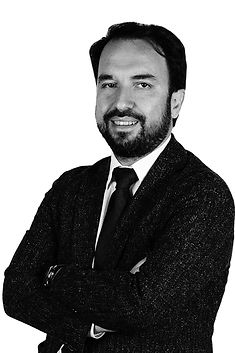 SahinOzkan_Black&White.jpg