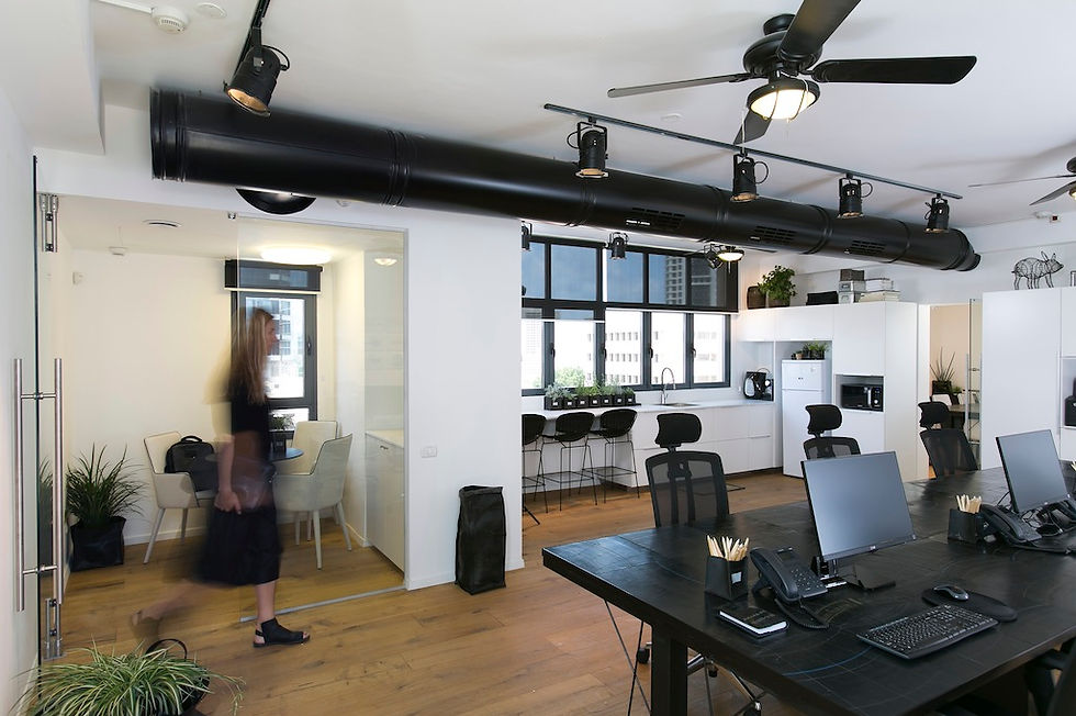 Square peg capital, Inner tube, recycle, open space, Elanit neutra,  black,  מעצבת,זהר איינהורן, Shiran carmel, israel, tel aviv, design, office, elanit, neutra