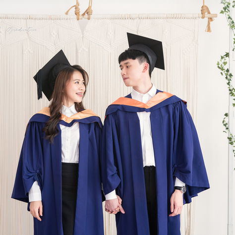 Siang Ling Graduation + Family 