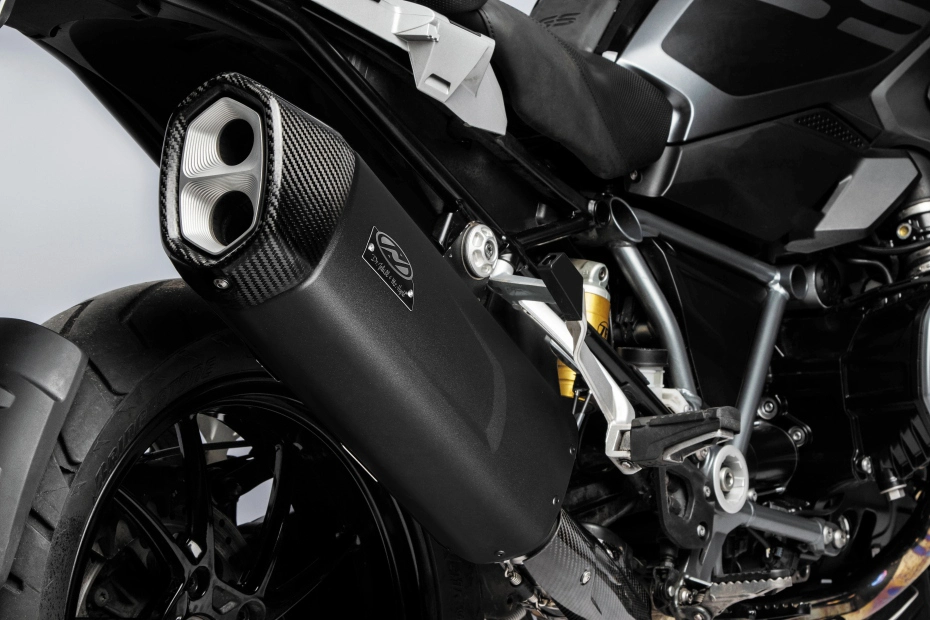 bmw-adventure-r1250-GS-triple-black-2022-jekill-hyde-exhaust_002-studio_BLACK.webp