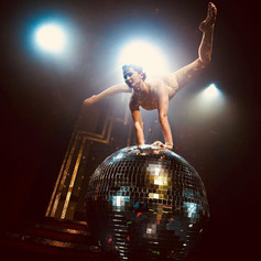 Ambiance: “NYC aerial performers enhancing event ambiance