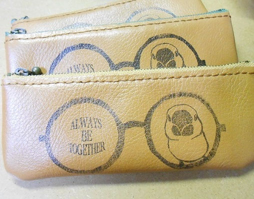 眼鏡越しの白文鳥メガネケース