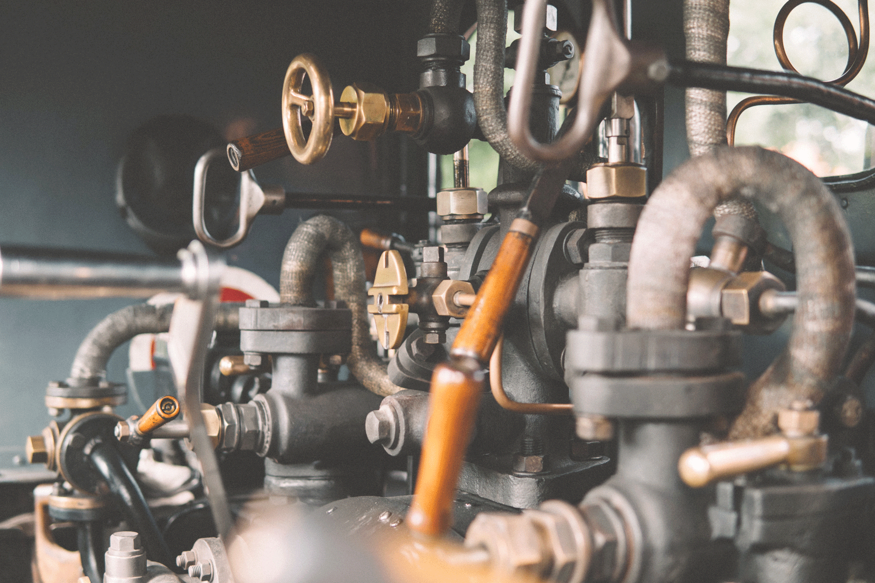 grey-metal-pipes_edited.gif