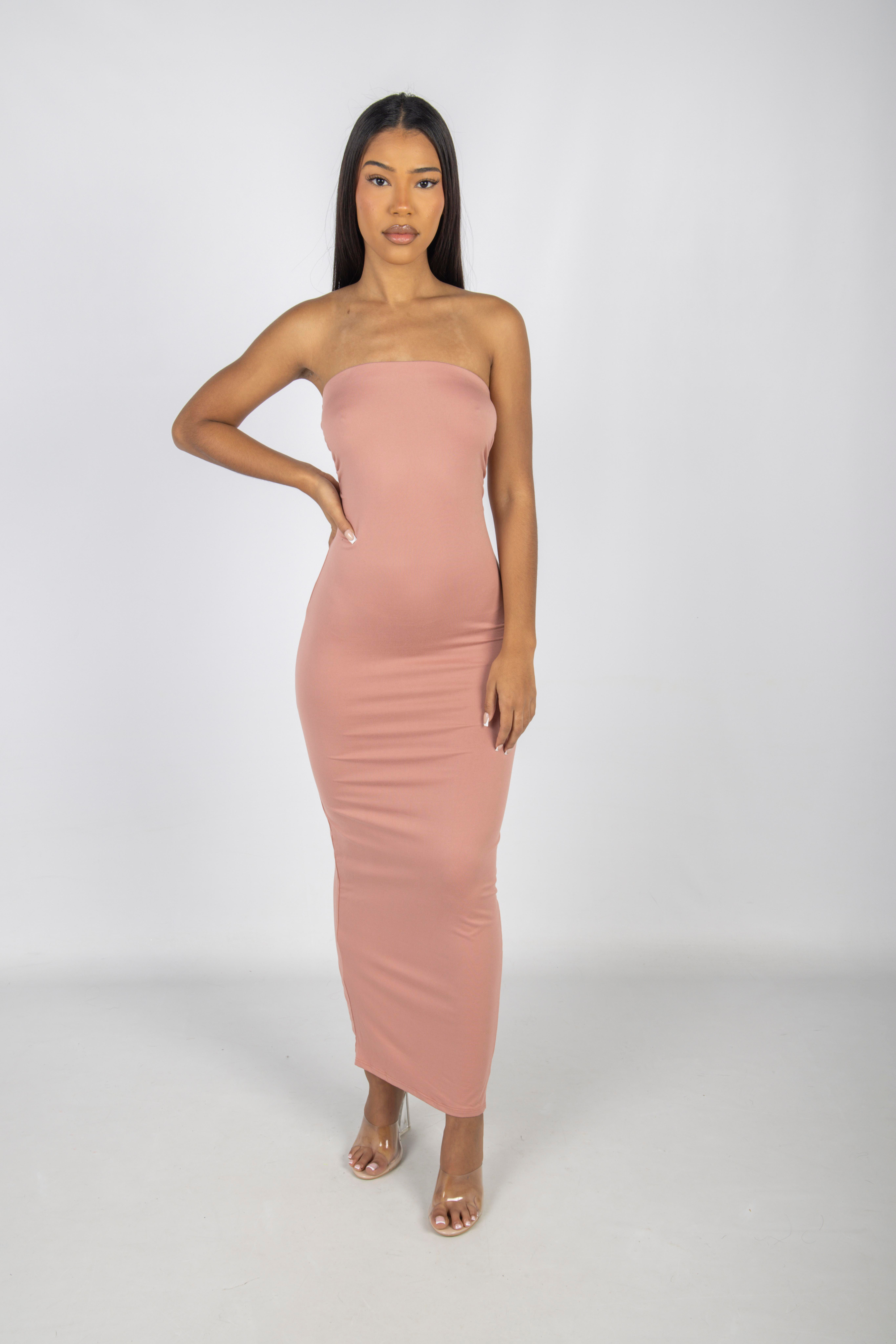 Amiah trägerloses Maxikleid für den Großhandel von CHEZEV Couture LLC