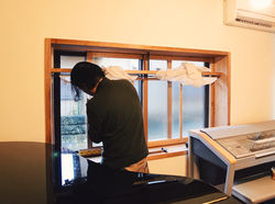 出窓建具取付け