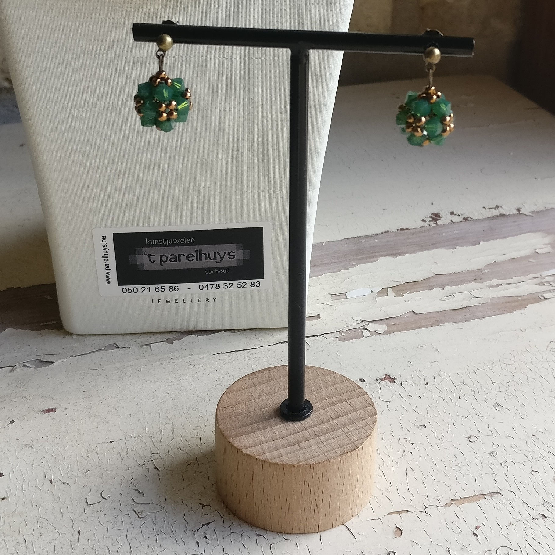 Oorbellen Swarovski groen bol