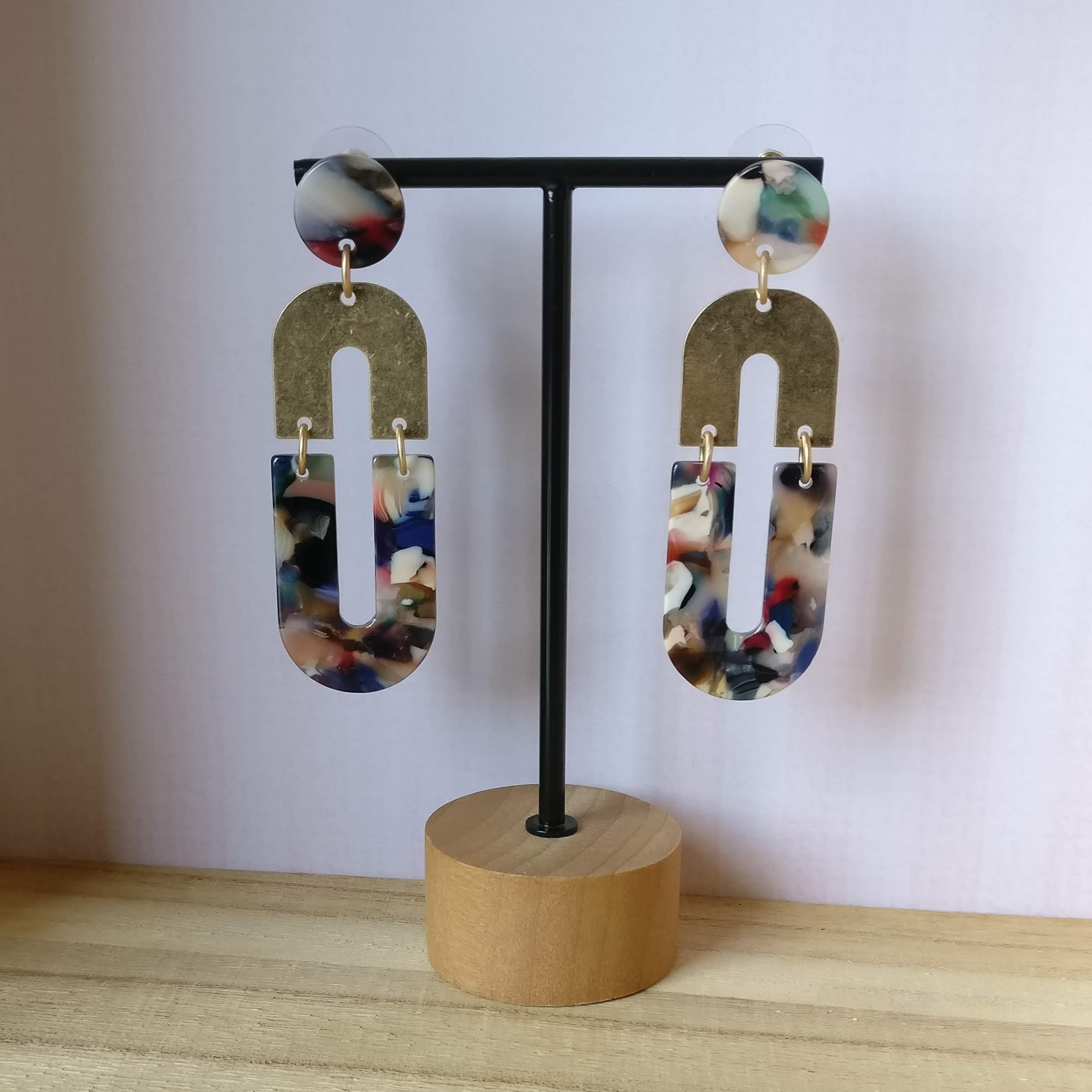 Oorbel resin U-vorm multicolor