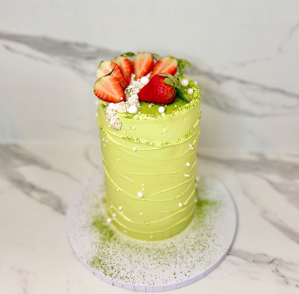 Erdbeer-Matcha-Torte