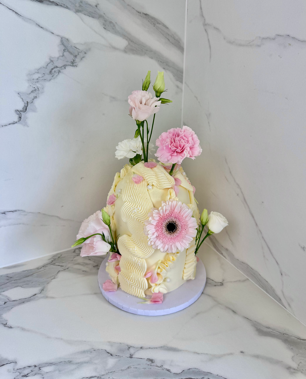 Raffaello-Blumentorte in Dome-Form