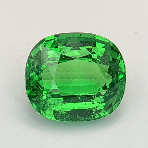 5.45 ct Natural Tsavorite Garnet vivid green Unheated cushion cut fine gemstone